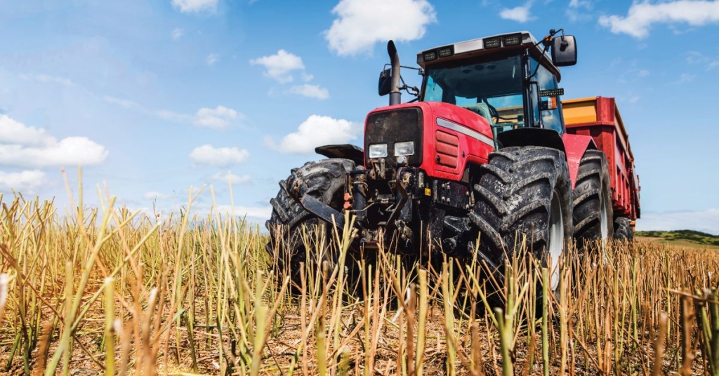 How Work Lights Help Farmers Extend Work Hours