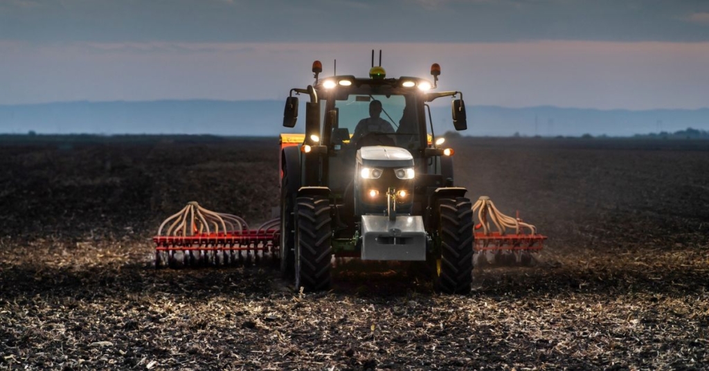 How Work Lights Help Farmers Extend Work Hours