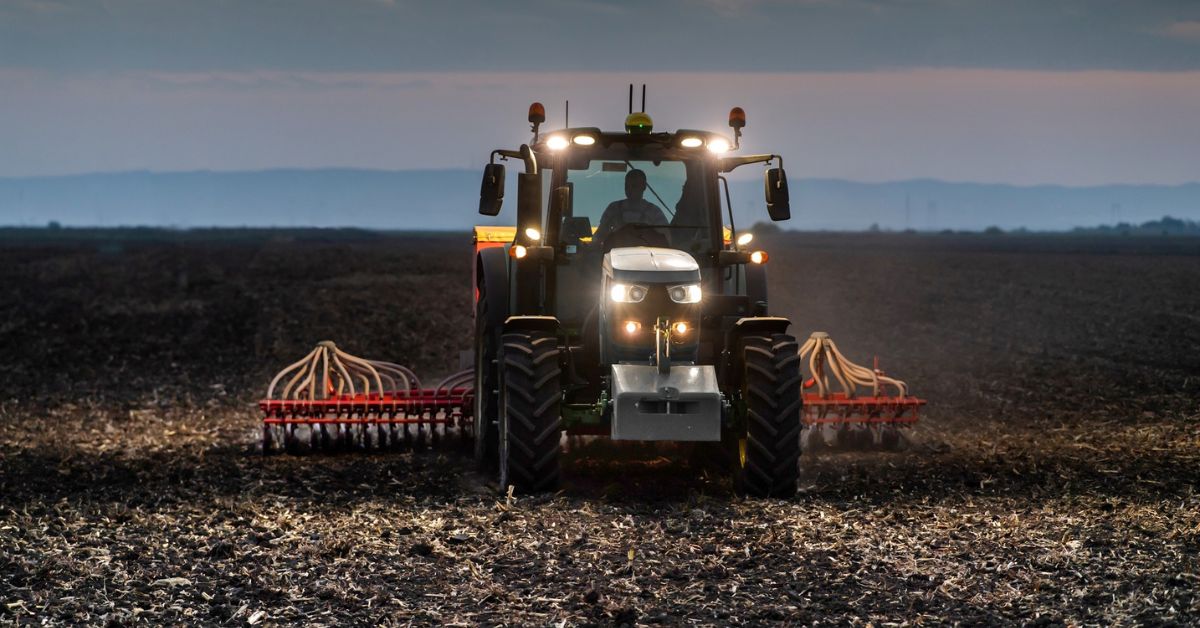 How Work Lights Help Farmers Extend Work Hours